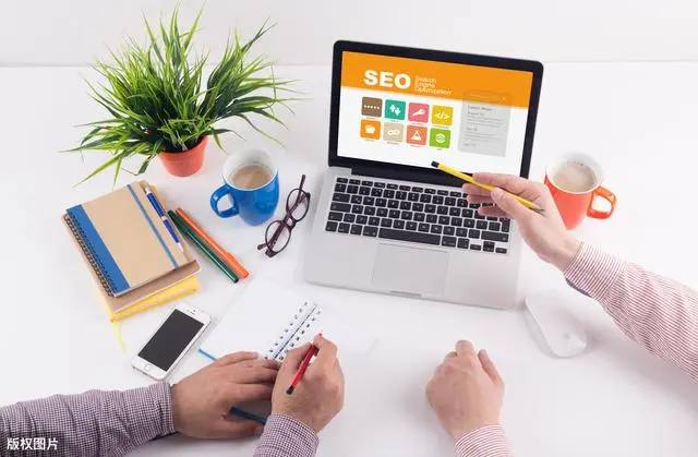 恋与制作人被魅魔夹击了